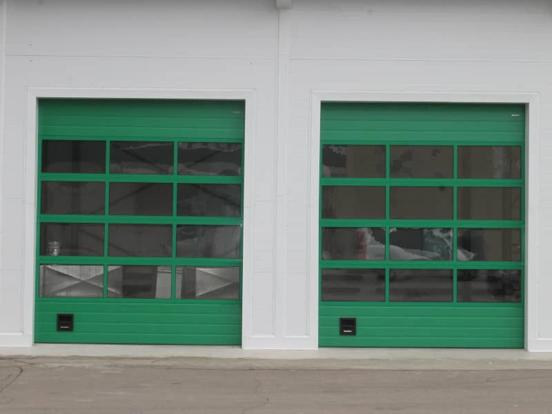 Промышленные ворота DoorHan в Набережных Челнах с установкой