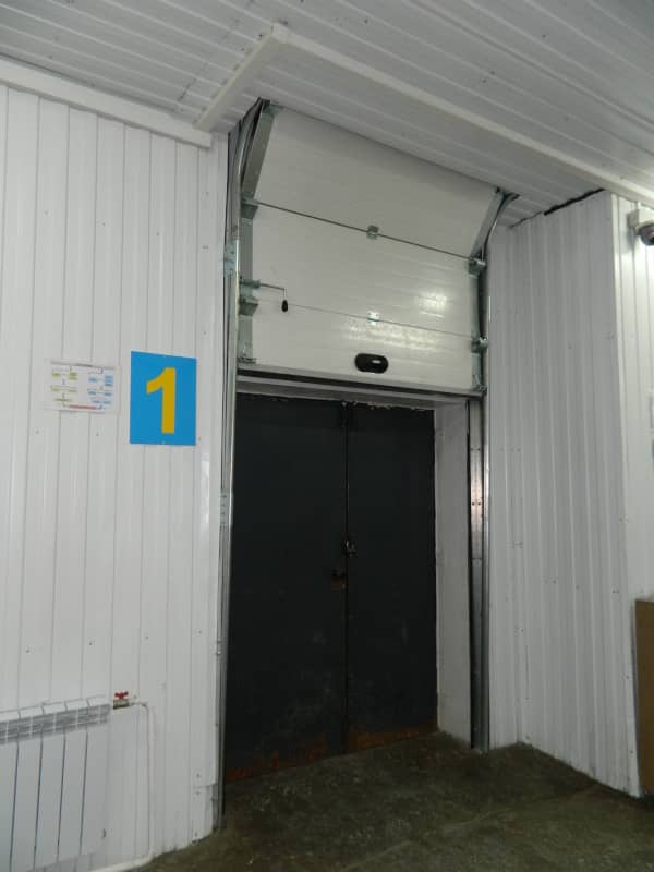 Промышленные ворота DoorHan в Набережных Челнах с установкой